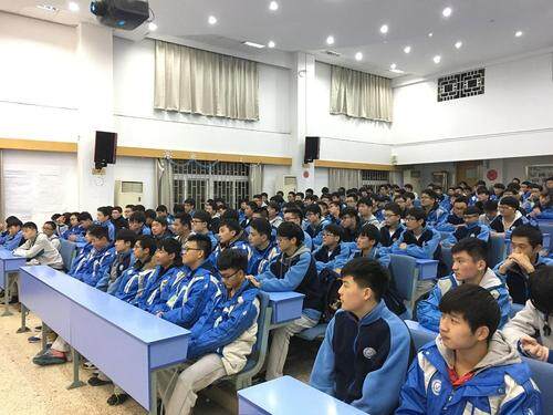 贵州玉昆中专学校2022年招生简章及收费标准